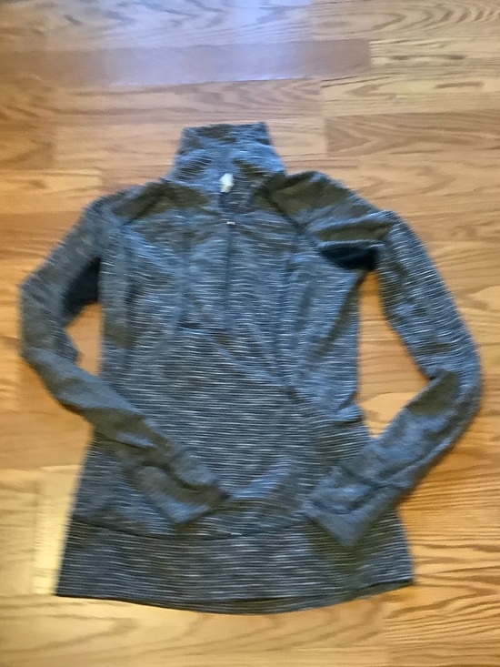 lululemon athletica Tops - lululemon athletica pullover